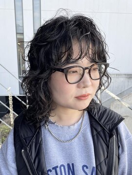 ナループロアボタン(Nalu pu loa BOTAN) ミディアムレイヤーパーマ