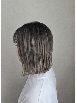 ヘアーアンドネイル ルシア(Hair&Nail Lucia) ハイライト×シャドールーツ