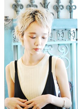 リーズ 表参道(Lise) 【ブリーチ】【イルミナカラー】【透明感】【ベージュアッシュ】