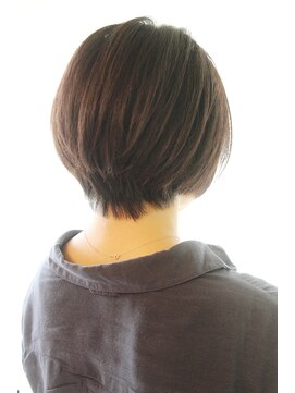 レウナ 外苑前(Reuna) ３０代４０代５０代大人可愛いショートボブ