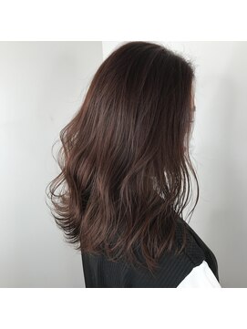 アヴァンス 江坂店(AVANCE.) マゼンタカラー