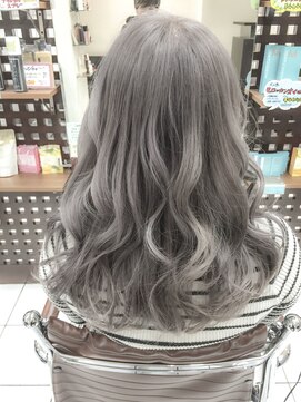 デイズ(days) 『カーキグレージュ＋ 低ダメージ特許ブリーチ 』原宿　DAYS