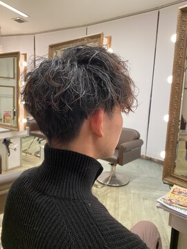 コワファースト 大分(COIFF1RST) 波巻パーマ