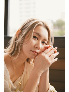 ソルバイディア(SOL by diar) 外国人風