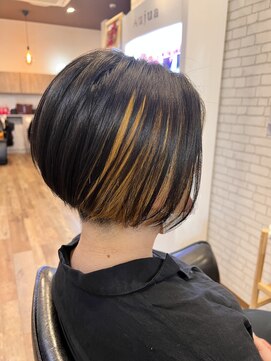 ラシクベル(Lashiku Belle) 黄色インナーカラー