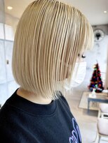 カムジーヘッド(COMEGHEAD)&nbsp;ダブルカラーショートボブインナーカラーハイライトケアブリーチ