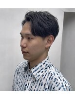 クオンヒール(QUON HEAL)&nbsp;七三アップバングニュアンスパーマテーパーフェードｎ