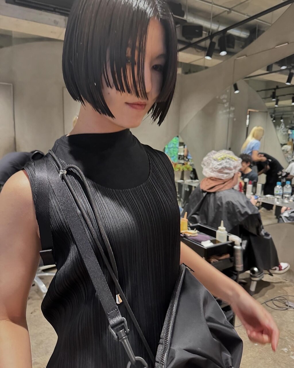 bibito 小顔になるしかないモードボブ 黒髪ショート：L222971407