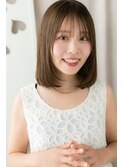 前下がりレイヤーカット艶感ストレートミディアムZ戸頭20代30代