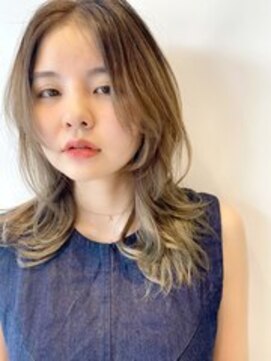 ルネシミズ(Rune shimizu) くびれレイヤー