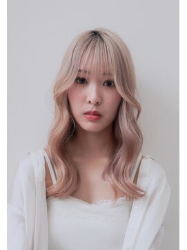 ソレイユトウキョウシブヤ(SOLEIL TOKYO shibuya) ロング顔周りレイヤー韓国ブリーチホワイトベージュルーツカラー
