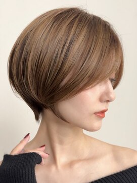 ソワネ 表参道(soigne) ショートボブくびれショートヘア顔周りレイヤー白髪ぼかし30代