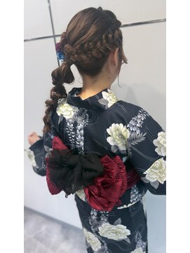 ラビス 浦和(Lovis) ハイライトカラー/アプリコットオレンジ/くびれヘア