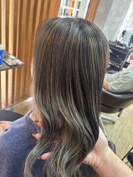 ピークス 西川口東口(PEQSS) 白髪ぼかしハイライト