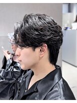 テクト バイアッシュ 吉祥寺店(Tect by Ash)&nbsp;フェザーパーマセンターパート毛流れパーマニュアンスパーマ