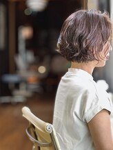 トランクサロンカッパード&nbsp;大人切りっぱなしボブ＋ニュアンスパーマ＋生コラーゲンTR