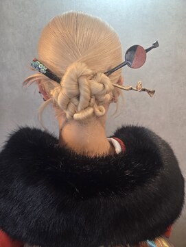 ザベース(the base) ヘアアレンジ