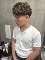 クロム(CHROM)&nbsp;茶髪×金メッシュ×強めラルフカール