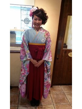 ジェイポイント ヘア クリニカ(J:POINT Hair CLINICA) はれの『卒業式』を袴で♪