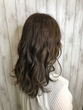 カイノ イオンモール草津店(KAINO) オリーブカラー