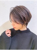 アースカラーが可愛い◎大人可愛いショート 似合わせカット