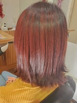 アトリエK ミディアム 外はねボブ