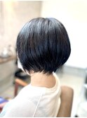 ショートボブ
