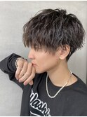 ツイストスパイラルパーマ　メンズカット　眉毛