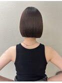 すっきりおさまる切りっぱなしボブ