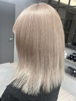 ルーブ トウキョウ(Loob. TOKYO)&nbsp;ハイトーンカラーミルクティーピンクベージュレイヤーカット韓国