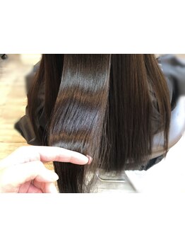 【提案・技術に絶対の自信!】なりたいに合わせて選べる“しっかり”と“ふんわり”なストレートをご用意♪