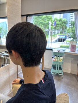 トゥ ルーチェ(tu.luce) スッキリ耳出しメンズshort