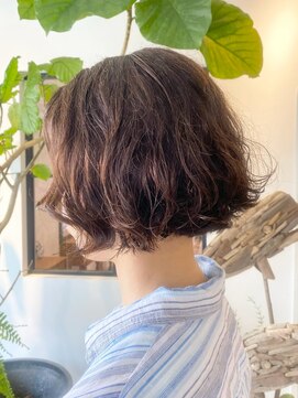 ラーサ(LaHzA) 大人ショートボブ前下がりショートボブ前下がりボブひし形ボブ