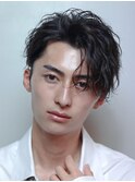ツーブロックセンターパートツイストスパイラルパーマ黒髪