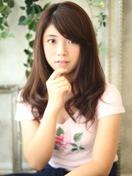 と和×美髪クリニック 巣鴨店 大人っぽさを前面に出した大人フェミニンロング 巣鴨店