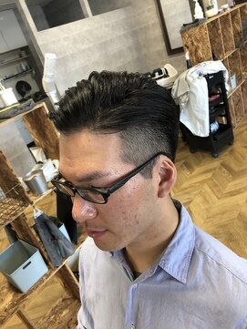 ザ ハレ 問屋町店(THE HALE'S) ７：３スタイル