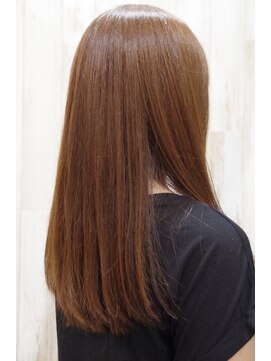 コーラル(coral) ストレートセミロング