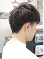 ウィスカーヘアー(whisker hair)&nbsp;ツーブロックショート