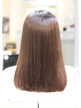 ルスリー 田園調布店(Lsurii) 田園調布髪質改善｜純度100％トリートメント＋カット＋縮毛矯正