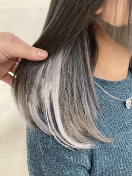 ヘアー アレス(hair ales) 黒髪ロング　インナーカラー　インナーシルバー　シルバーカラー