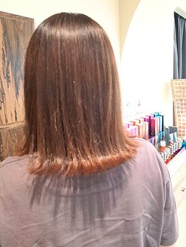 ヘアリゾート粋 トゥジュ 池袋東口店(tujuh) 外ハネミディアム/切りっぱなし/艶髪ココアブラウン