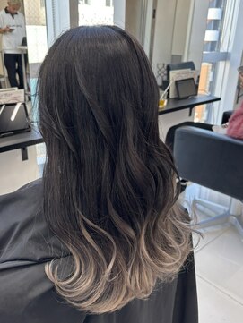 アライブ ハラジュク(ALIVE harajuku) 【ALIVE 夕貴】シルバーグラデーションカラー