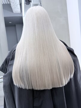 エルメトーキョーバイユアーズ(L'me TOKYO by youres) ホワイトブロンド