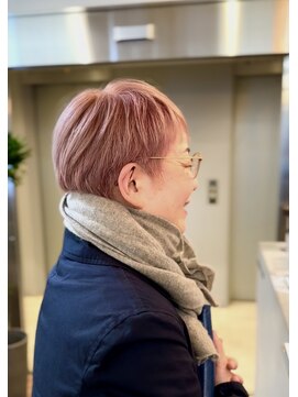 ジ エクト ヴィシア 心斎橋店(The Ect VIXIA) フェザーショート/チェリーレッド/白髪ぼかし