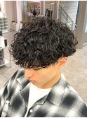 スペインカールスパイキーショートフェザーパーマブルーブラック