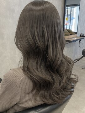 クラン 岡本(Chlan) 秋のトレンドカラー オリーブグレージュ