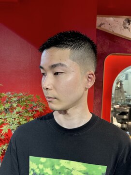 メリケンバーバーショップ トーキョー(MERICAN BARBERSHOP TYO) スパイキーショート/ツーブロック/アップバング【嶋壽】290