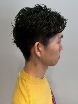 オレンジペコ(orange peco) ツイストスパイラルパーマ ツーブロック 黒髪 ビジネスカット