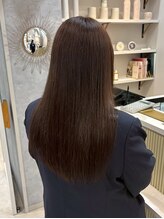 メイントリートメント｜髪の芯を強くし、ゆがみを改善していきます