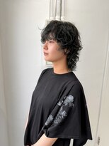 ミュー(Mu)&nbsp;パーマスタイル　オリーブブラック　ウルフ　レイヤー